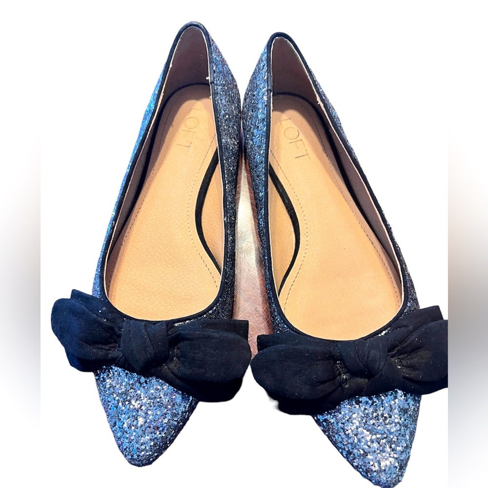 LOFT Gray Glitter Loft Flats, 8.5M Excellent Condition. Versatile & stylish.